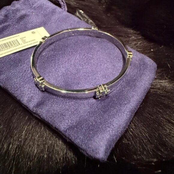 Brand New Tory Burch silver Classic Logo Hinge Bangle - Picture 2 of 5